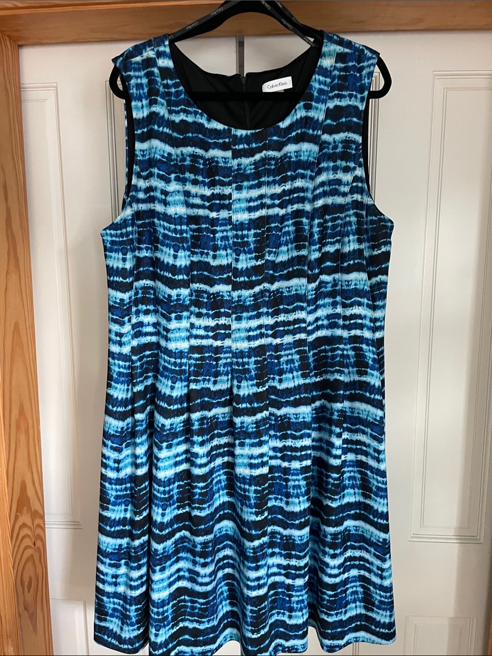 Calvin Klein Blue & Black Sleeveless Midi Tie-Dye Dress